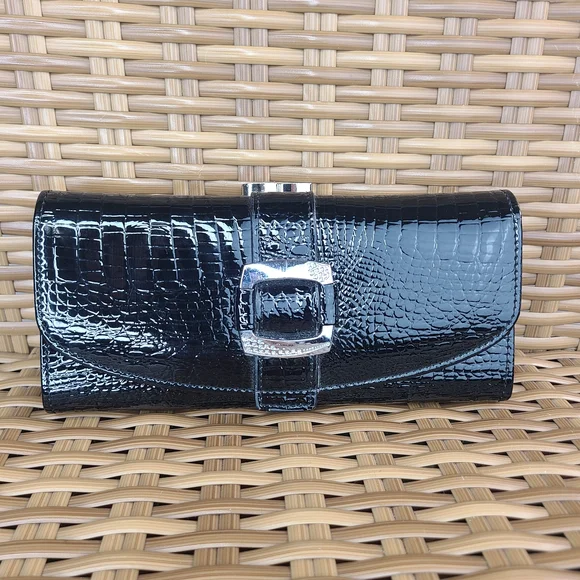 Silverlake Black Leather Crocodile Embossed Wallet Clutch Silver Buckle Accent - Picture 1 of 16